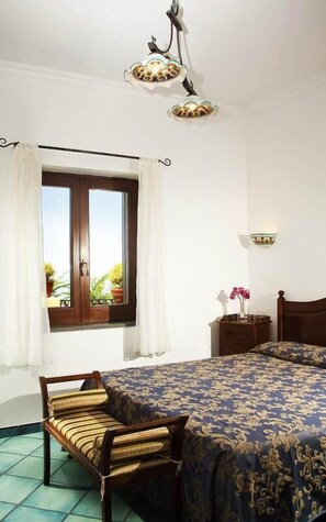 1 Schlafzimmer, italienische Bettbezüge von Frette