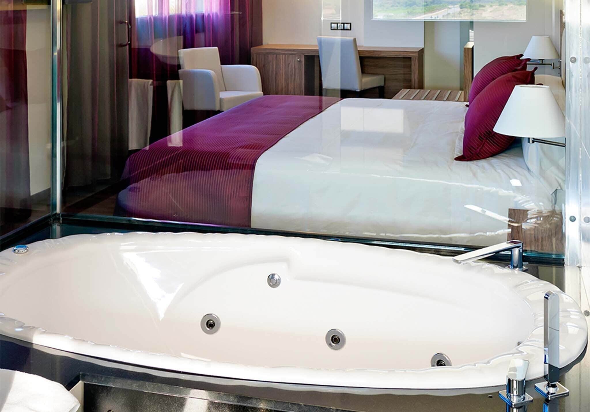 premium double room, 1 king bed, hot tub, lagoon view (platinum) | memory-foam beds, minibar, in-room safe, desk