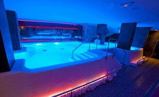 Sauna, hot tub, Turkish bath/hammam, body treatments, body scrubs