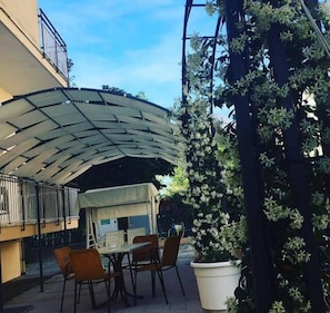 Terrace/patio - Hotel Lucerna (Cesenatico)