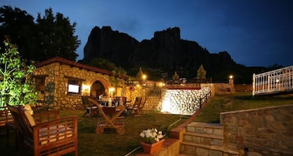 Epavlis Meteora Suites Hotel
