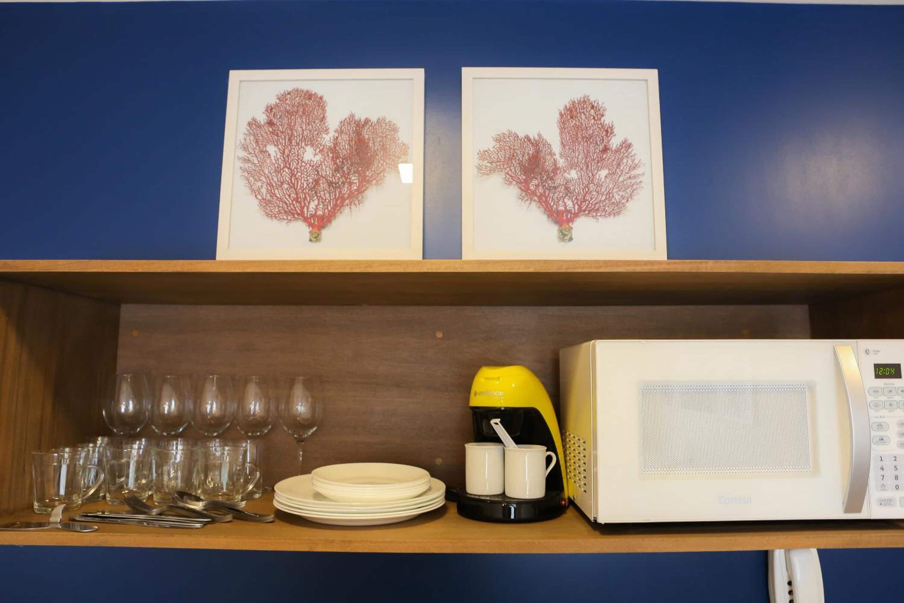 coffee/tea maker, cleaning supplies