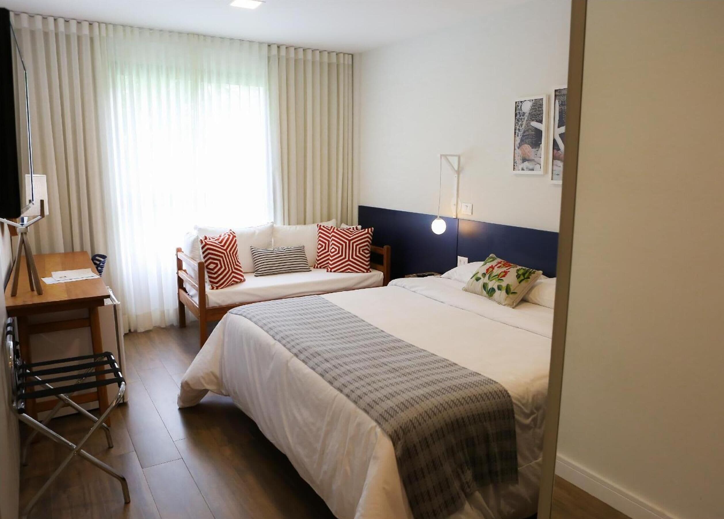 1 bedroom, in-room safe, free wifi, bed sheets