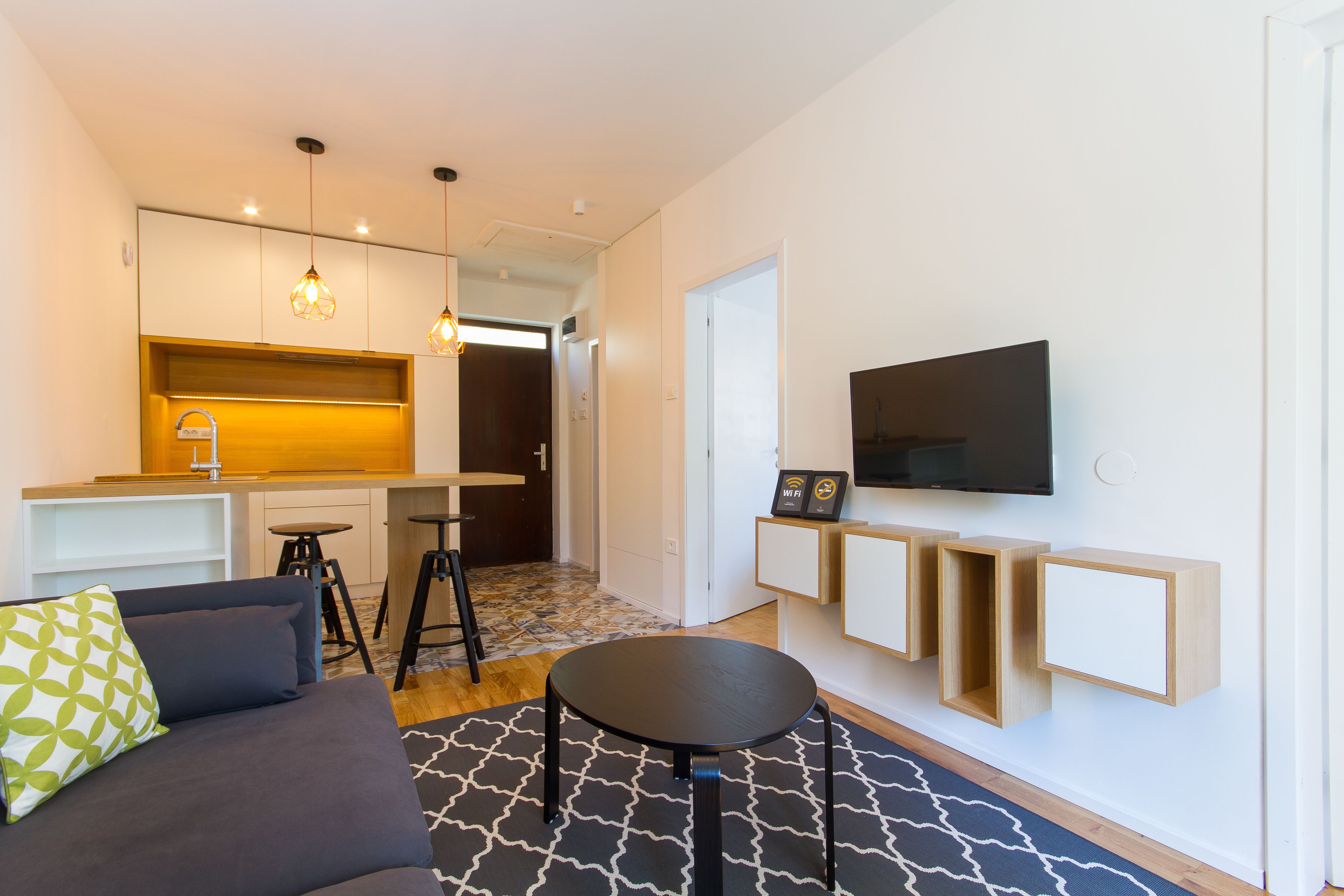 Standard Apartment, 2 Bedrooms, Balcony, Garden View | Private kitchen