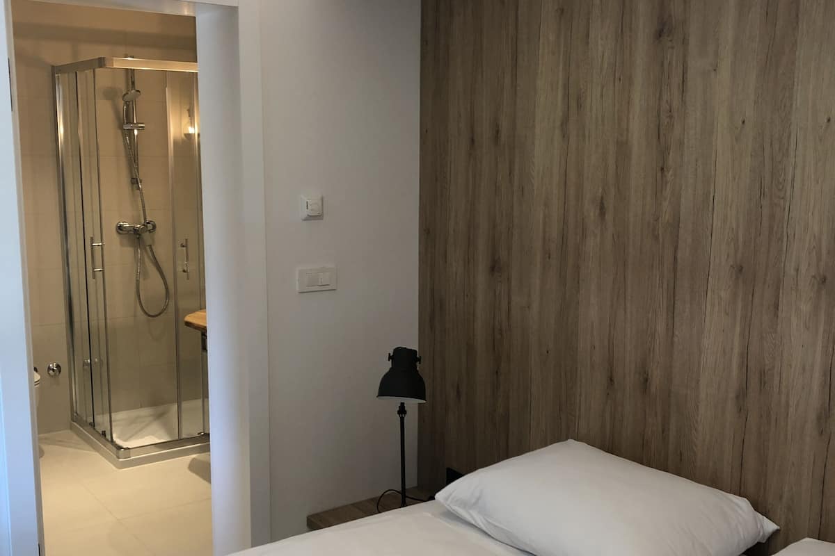 Classic Room | 1 bedroom, hypo-allergenic bedding, pillowtop beds, iron/ironing board