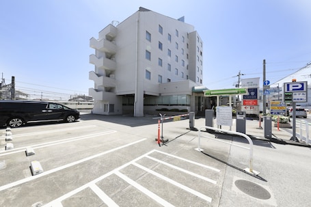 延时停车、停车设施(车位有限)