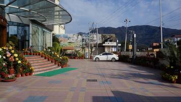 Free self-parking, free valet parking