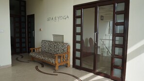 Steam room, body treatments, aromatherapy, Ayurvedic treatments