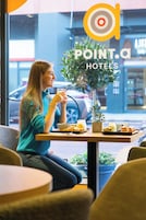 Café da manhã continental todos os dias mediante uma taxa
