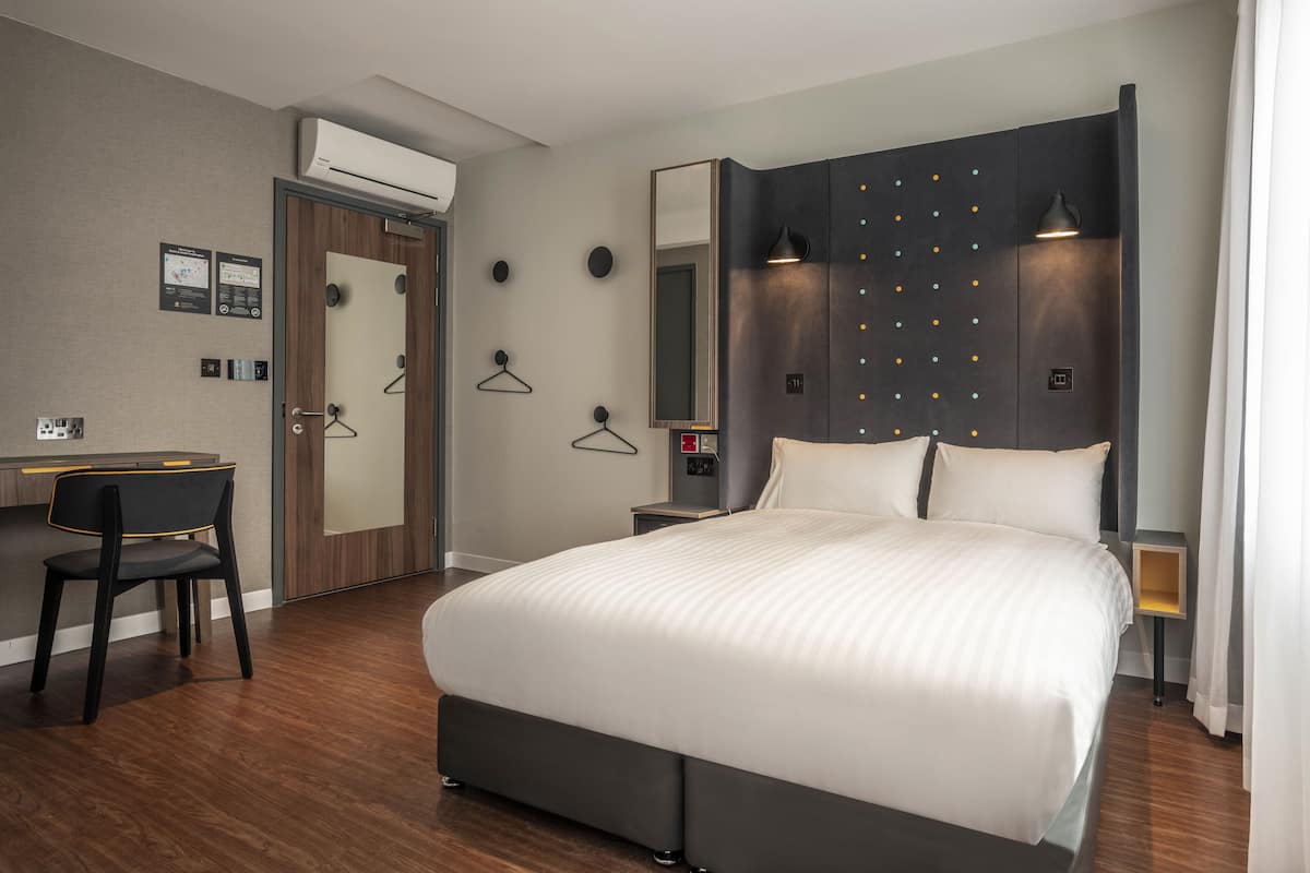 Caja de seguridad en la habitación, cortinas blackout y wifi gratis