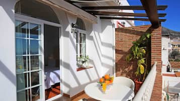 Eenvoudige kamer, uitzicht op zee (with terrace) | Terras