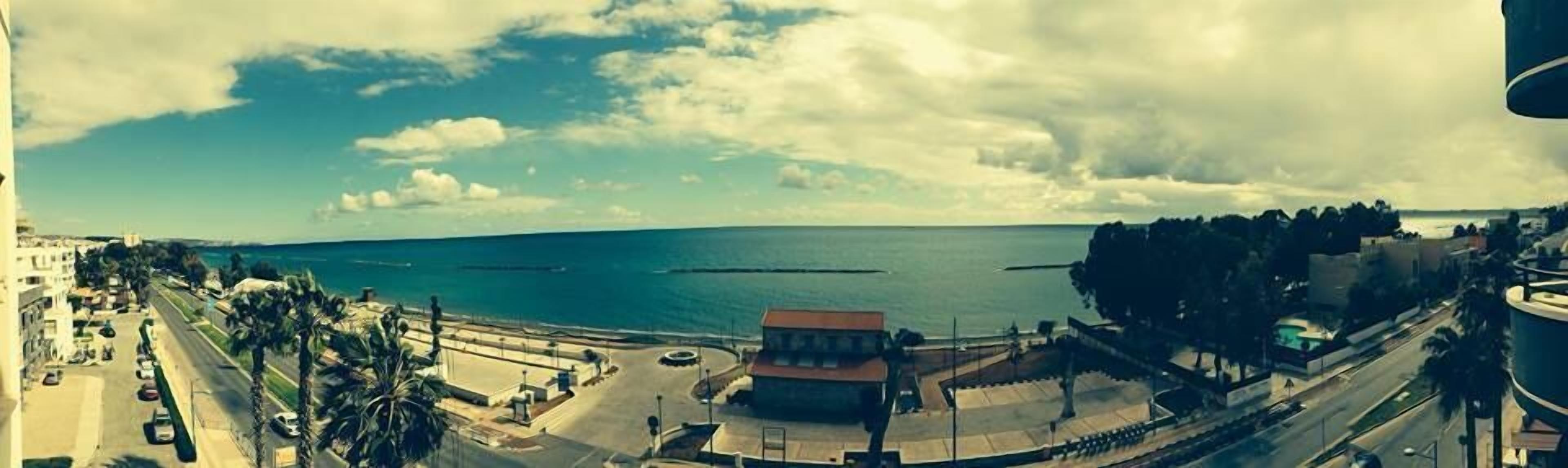 Photo - Pigeon Beach Hotel Apartments