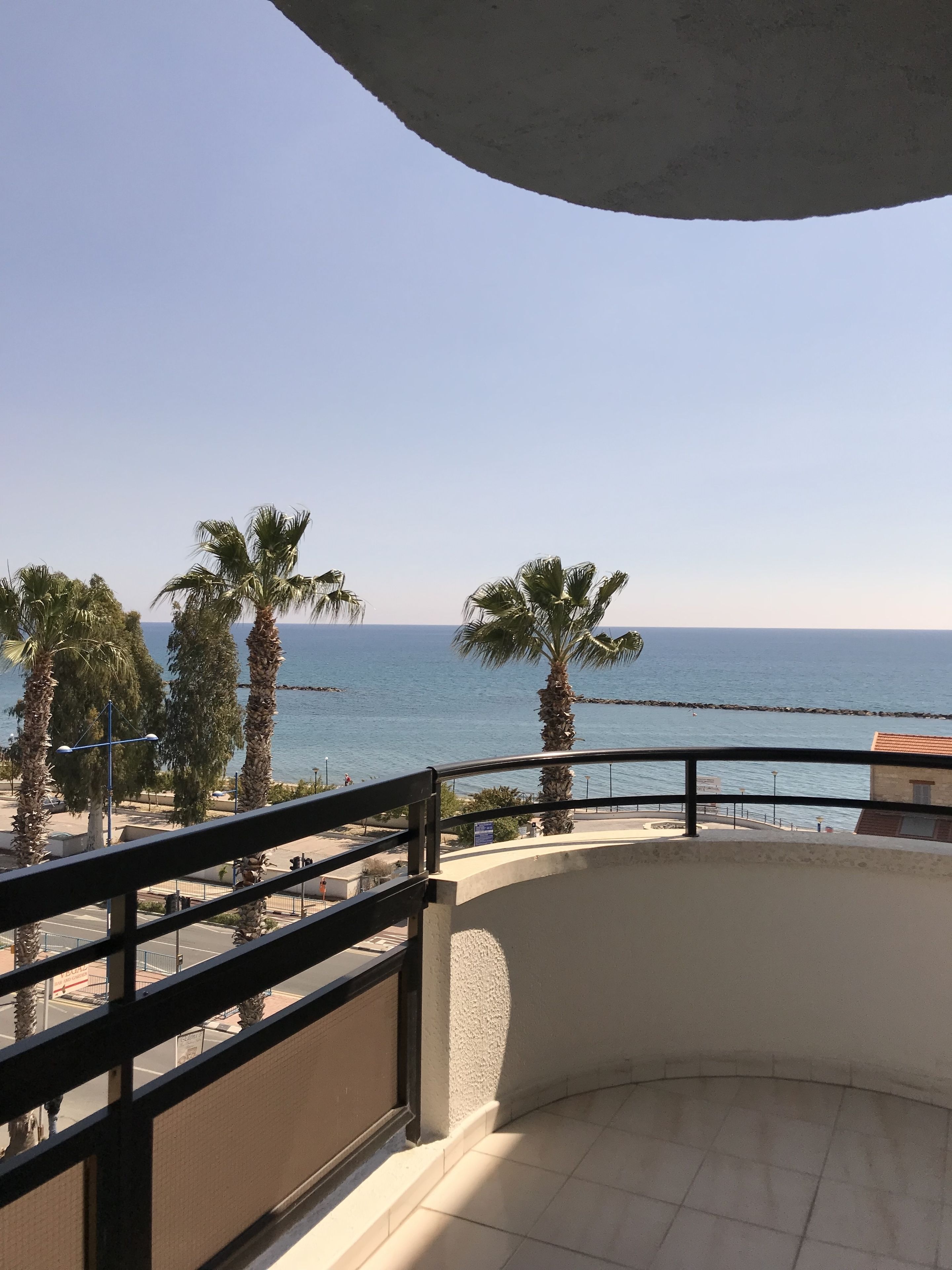 Photo - Pigeon Beach Hotel Apartments