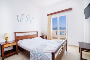 Caja de seguridad en la habitación, cortinas blackout y insonorización