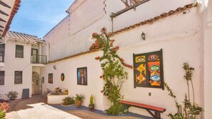 Courtyard - CasArte Takubamba - B&B (Sucre)