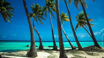 Beach nearby, white sand, free beach cabanas, sun loungers