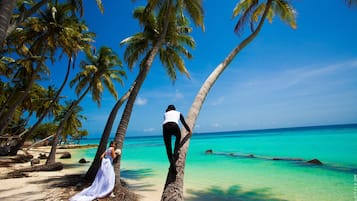 Beach nearby, white sand, free beach cabanas, sun-loungers