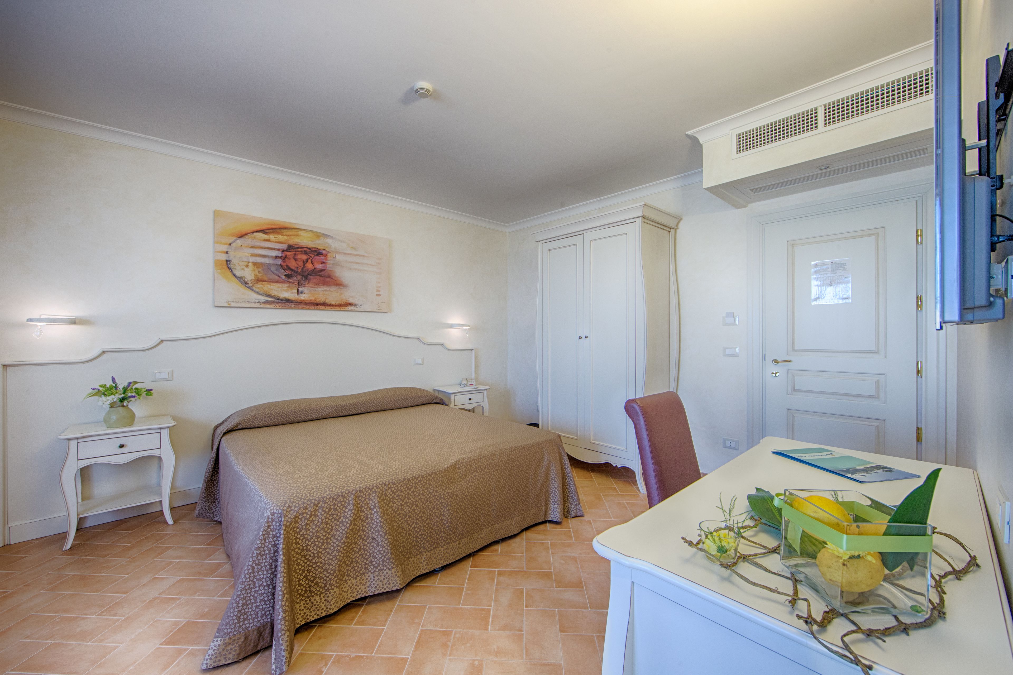 minibar, in-room safe, desk, blackout curtains