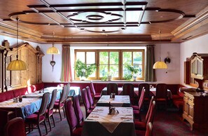 Free daily buffet breakfast - Bräurup (MITTERSILL)