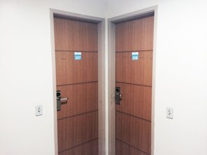 Hallway - Marbella Barra Hotel (Rio de Janeiro)