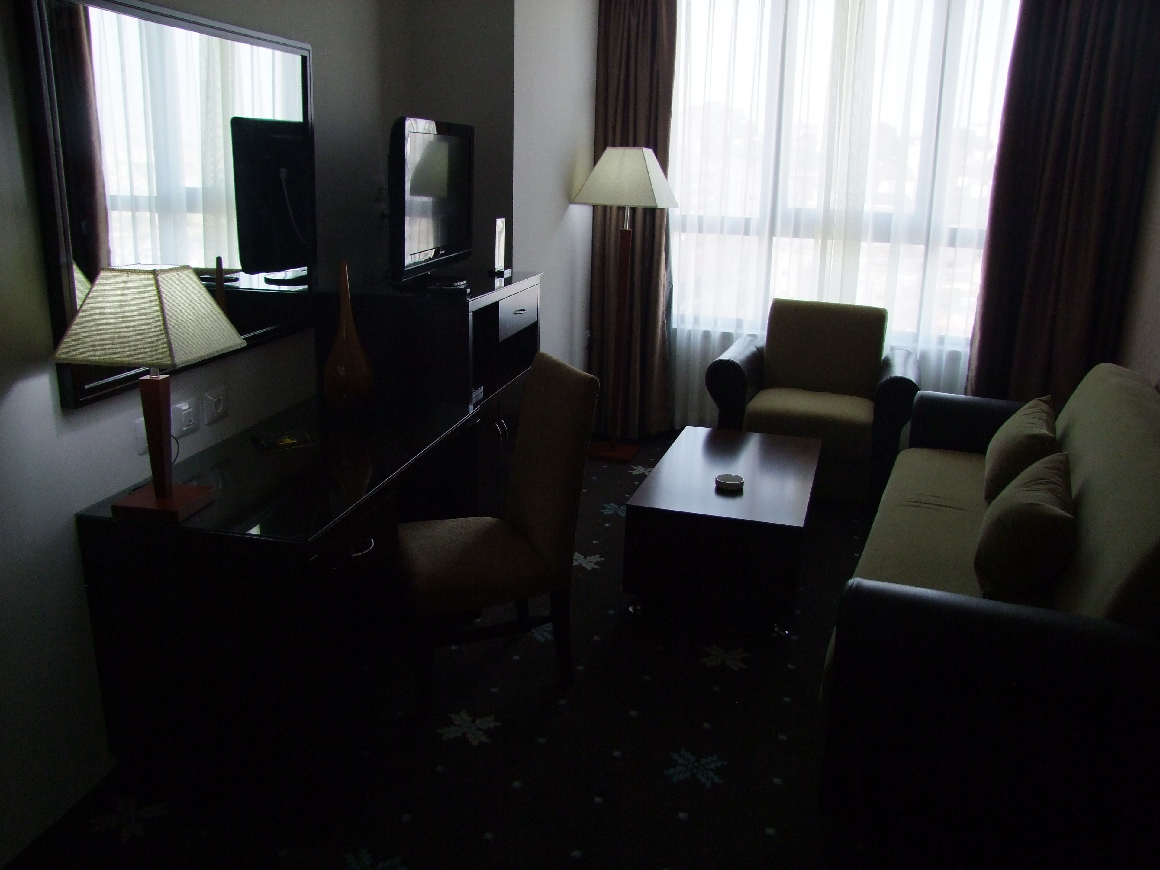 32-inch lcd tv with satellite channels, tv