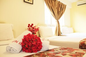 1 bedroom, hypo-allergenic bedding, desk, iron/ironing board - Sun Inns Hotel Lagoon Sunway (Petaling Jaya)