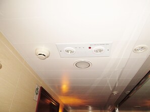 Interior detail - Peace Guest House - Hong Kong (Kowloon)