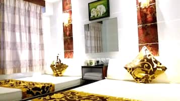 Family Room, 2 Double Beds | Select Comfort beds, in-room safe, desk, soundproofing