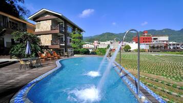 Outdoor pool, sun loungers