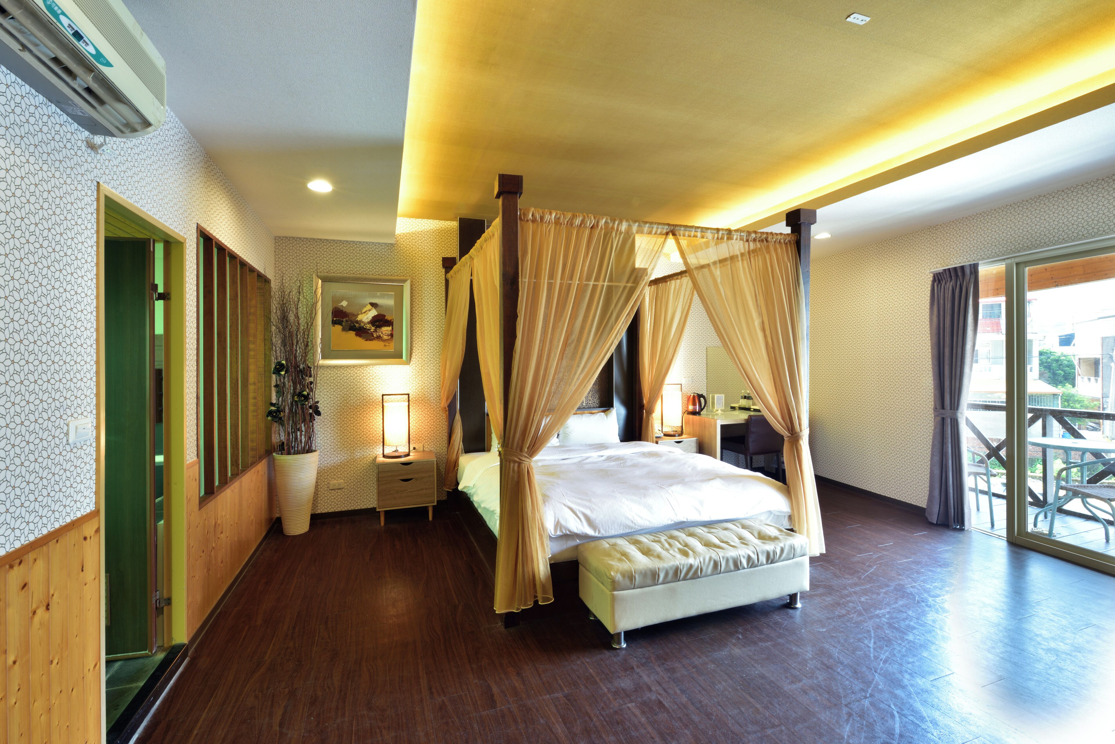 Deluxe Room | Premium bedding, Select Comfort beds, minibar, individually furnished