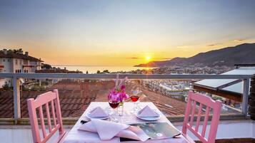 Mittagessen und Abendessen, internationale Küche