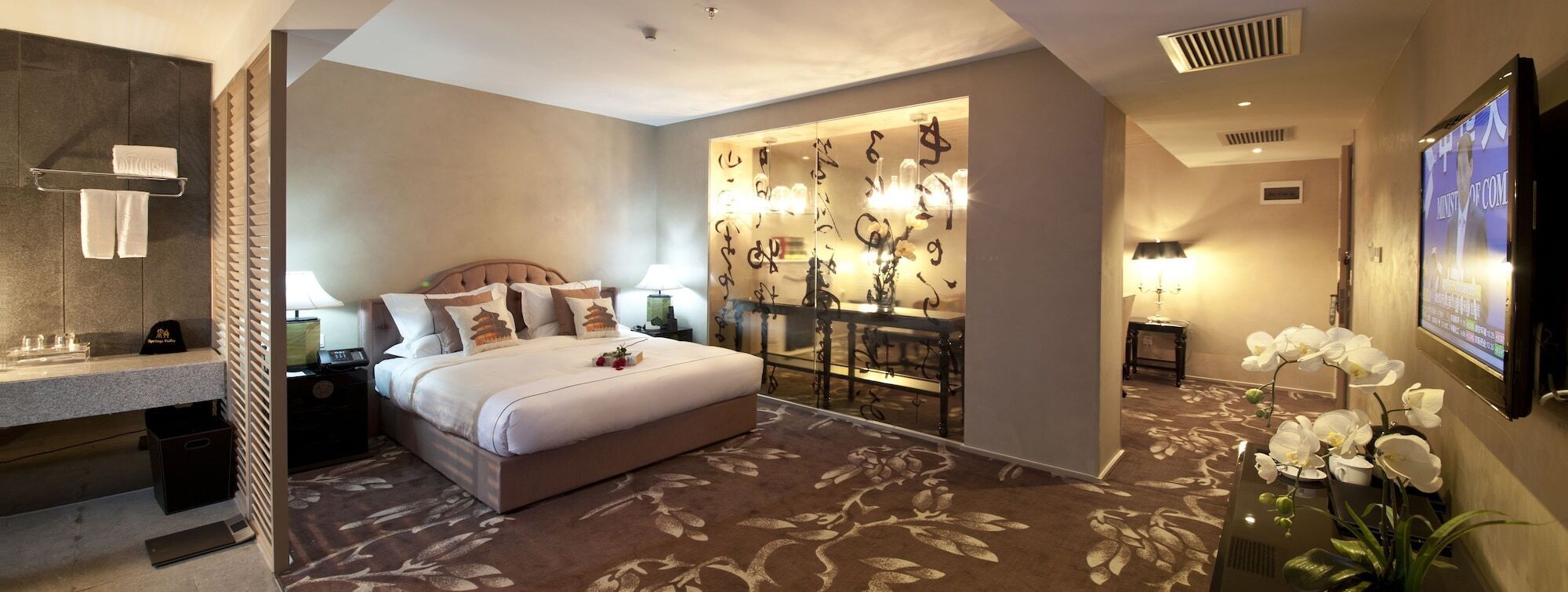 Premium bedding, down duvets, pillow-top beds, in-room safe