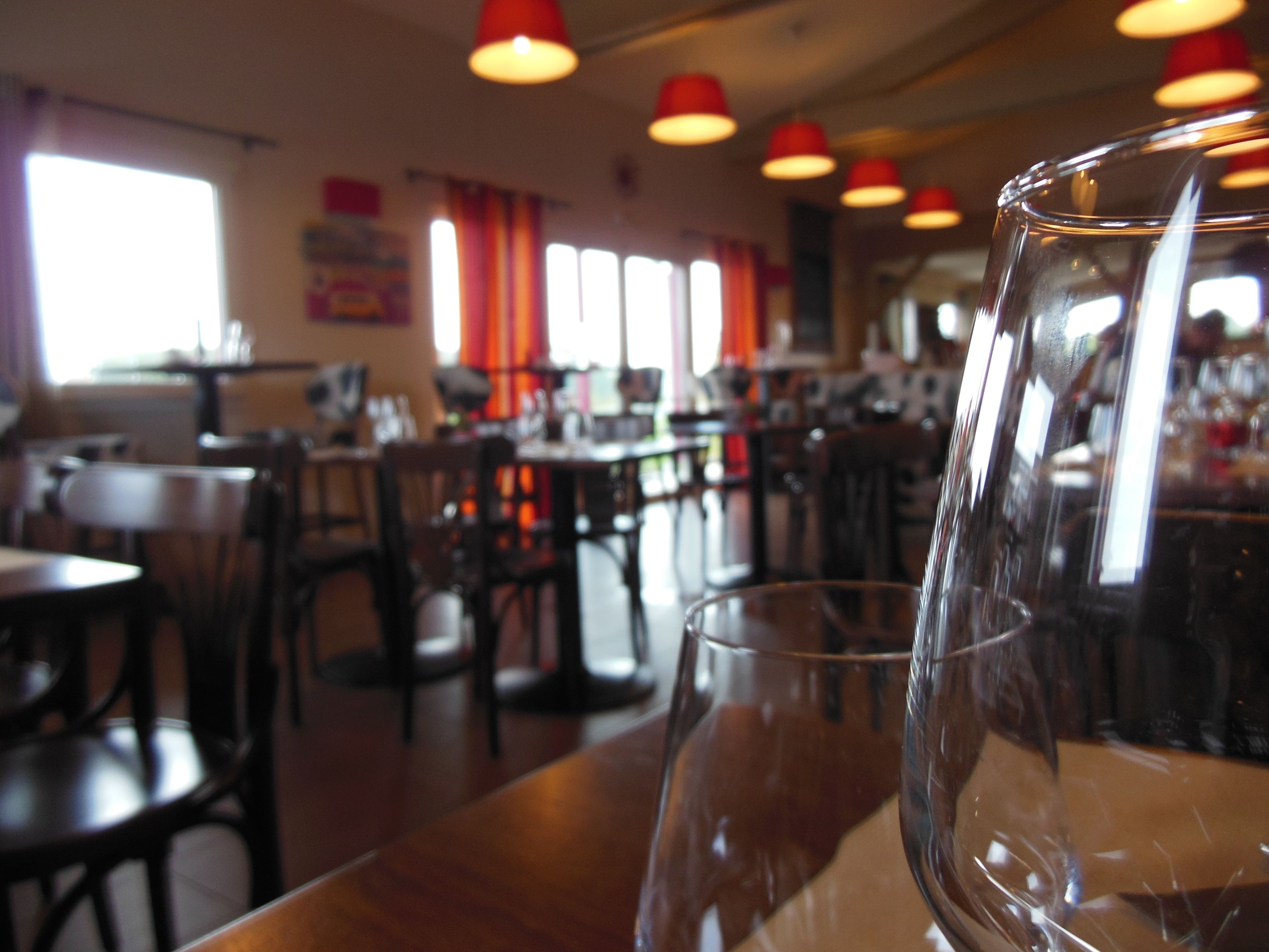 Breakfast, lunch and dinner served