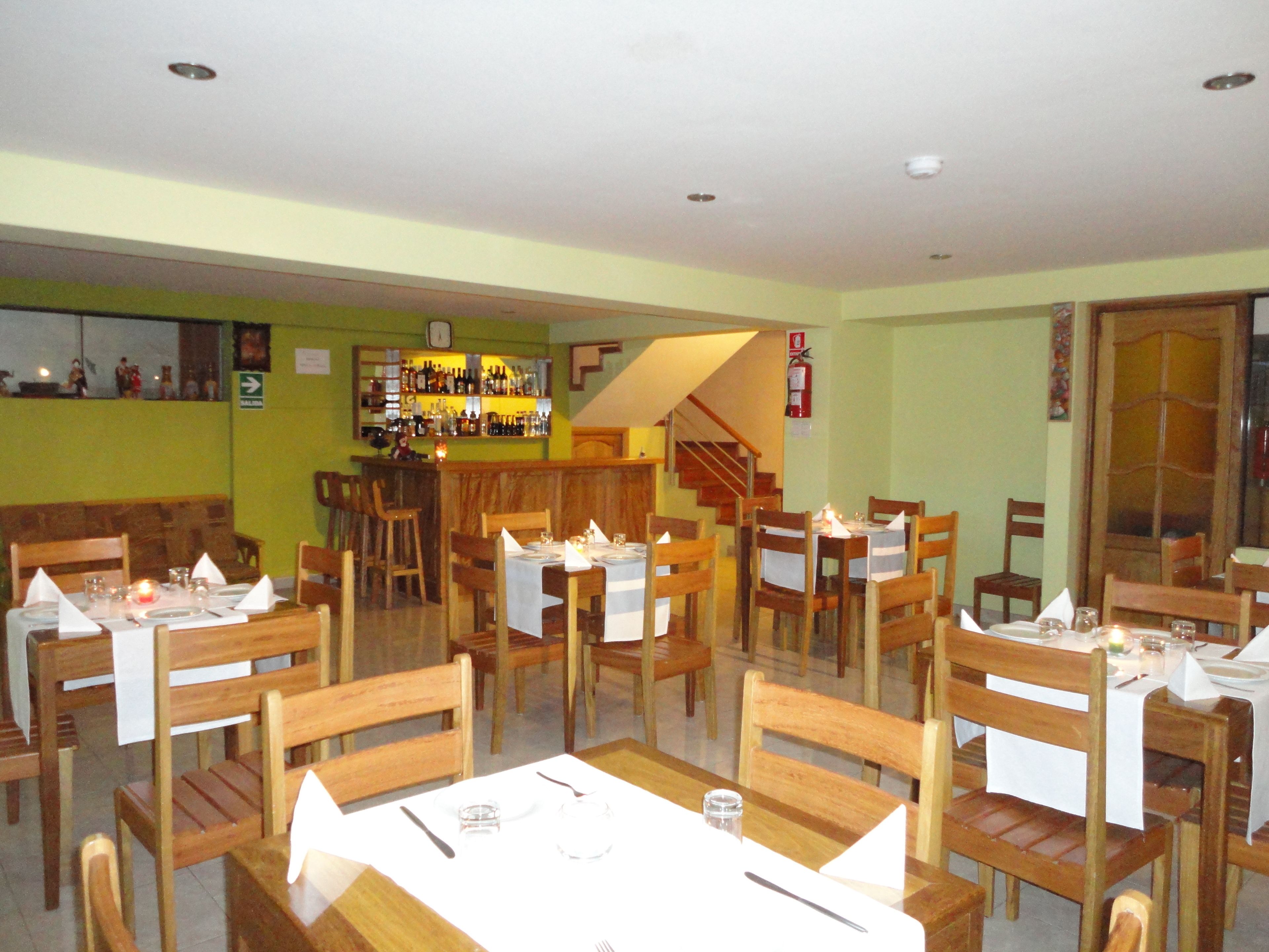 free daily full breakfast