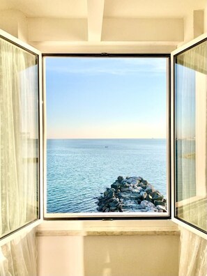 Double Room | Minibar, individually furnished, desk, free WiFi - Castello Miramare (Genoa)