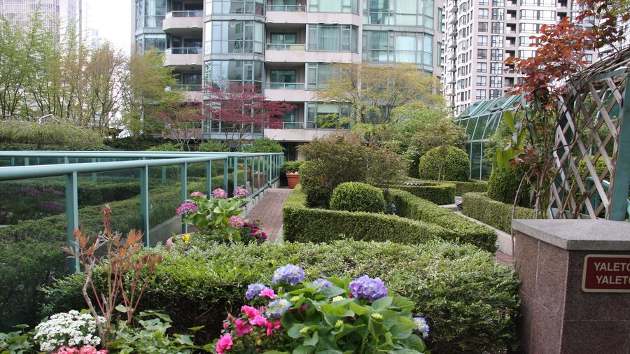 Rosedale Condominiums