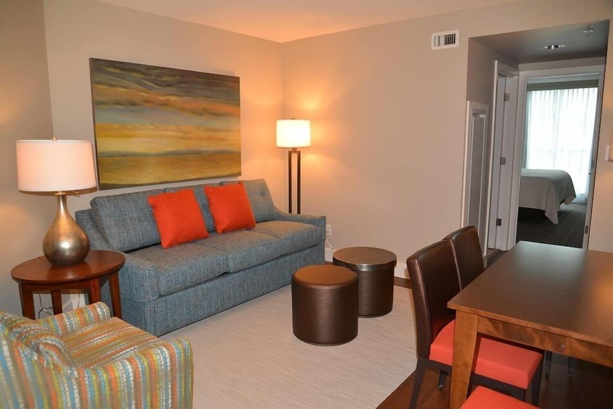 Room, 1 Bedroom | Living area | TV, DVD player