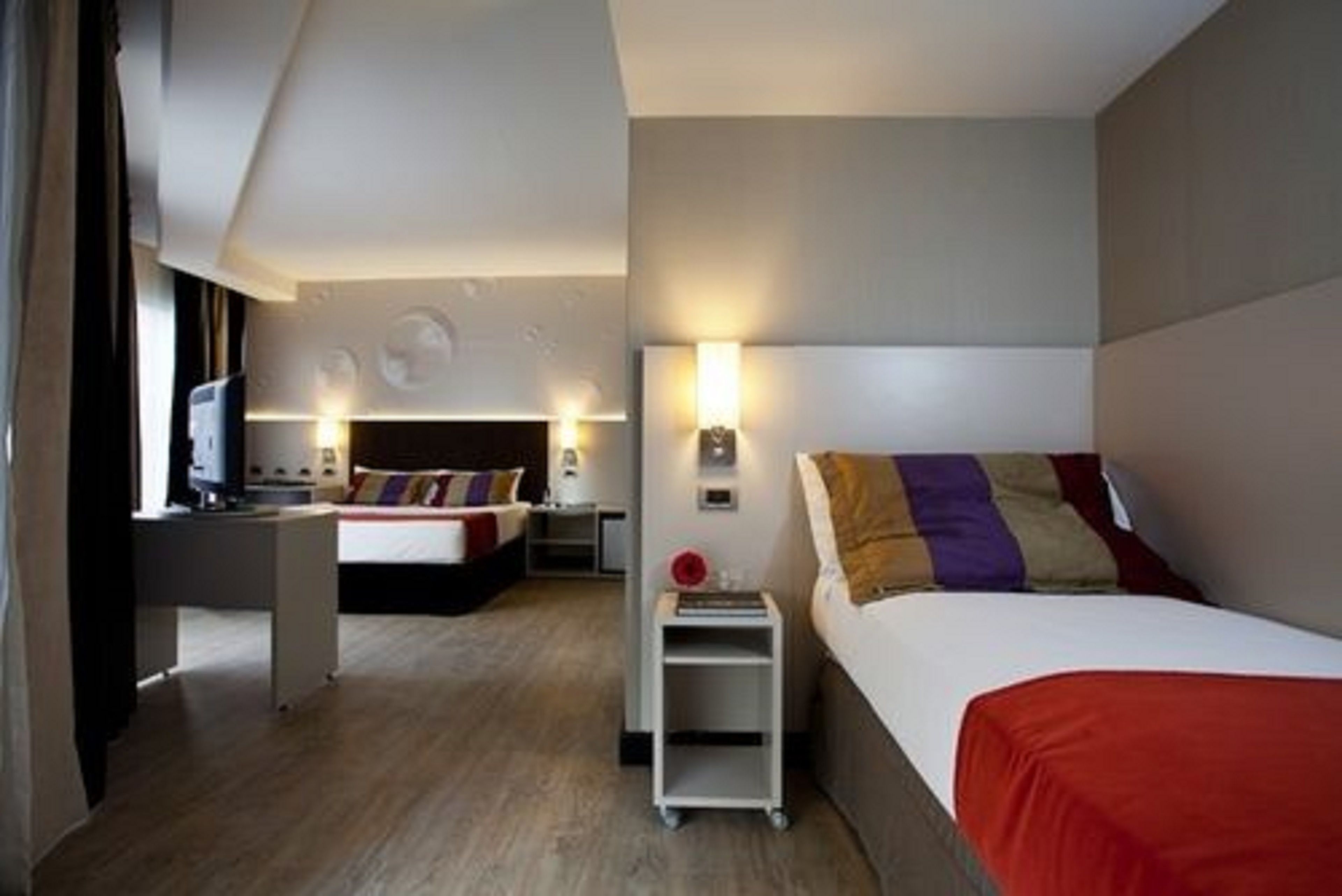 standard quadruple room | 1 bedroom, hypo-allergenic bedding, down duvets, minibar