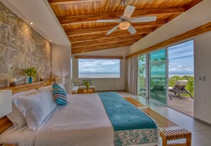 Luxury Suite, 1 King Bed with Sofa bed, Ocean View | In-room safe, desk, free WiFi, bed sheets - El Castillo Boutique Luxury Hotel (Ciudad Cortés)