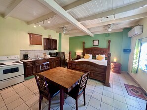 Suite, One King Bed, Non-Smoking (Tropical Suite)