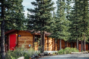 Exterior - Denali Cabins (Denali National Park)
