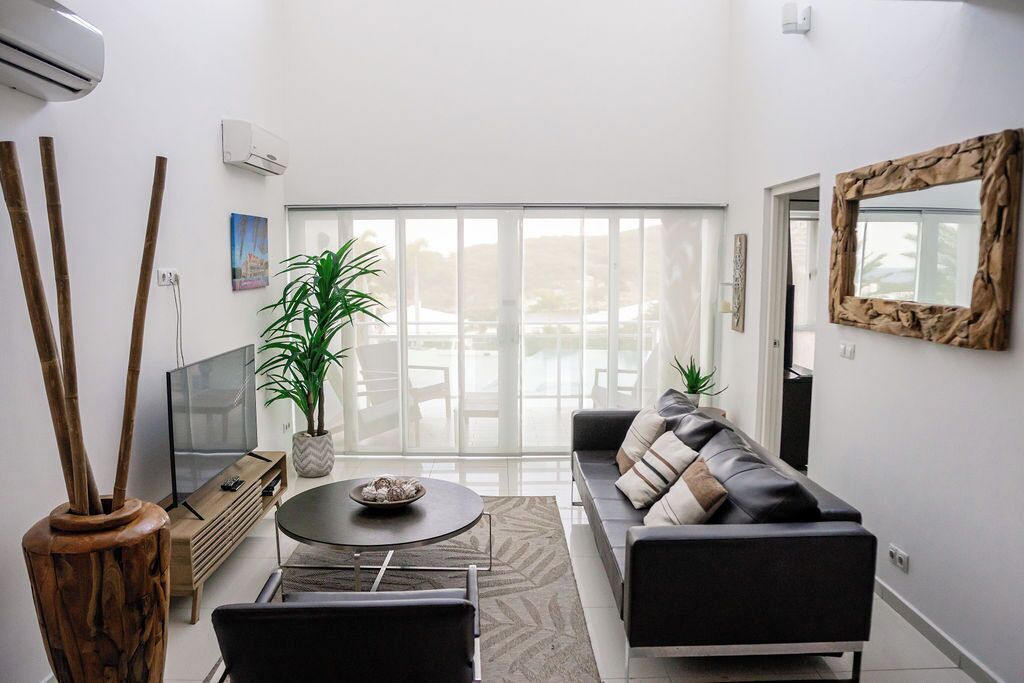 Deluxe-ullakkohuoneisto | Oleskelualue | LCD-televisio, Netflix, Hulu, suoratoistopalvelut