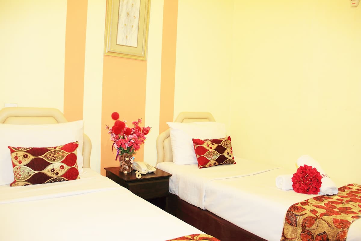 Superior Room No Window | 1 bedroom, desk, iron/ironing board (on request), WiFi (free)