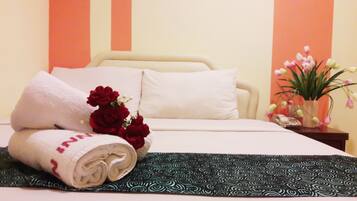 Kamar Deluks (Small) | 1 kamar tidur, meja kerja, setrika/meja setrika, dan Wi-Fi gratis