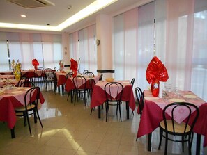 Lunch and dinner served, Italian cuisine - Mirella (Bellaria-Igea Marina)