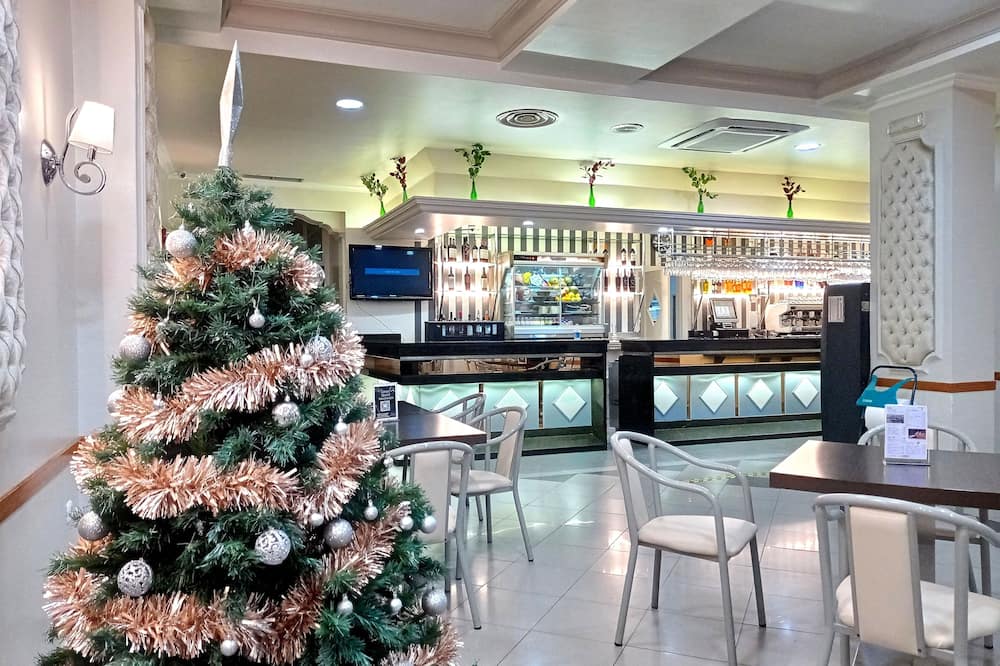 Hotel Mari Carmen