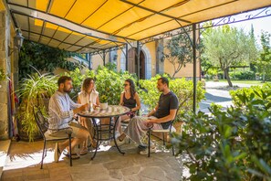 Classic Studio, Garden View (1 letto queen+1 letto a castello) | View from room