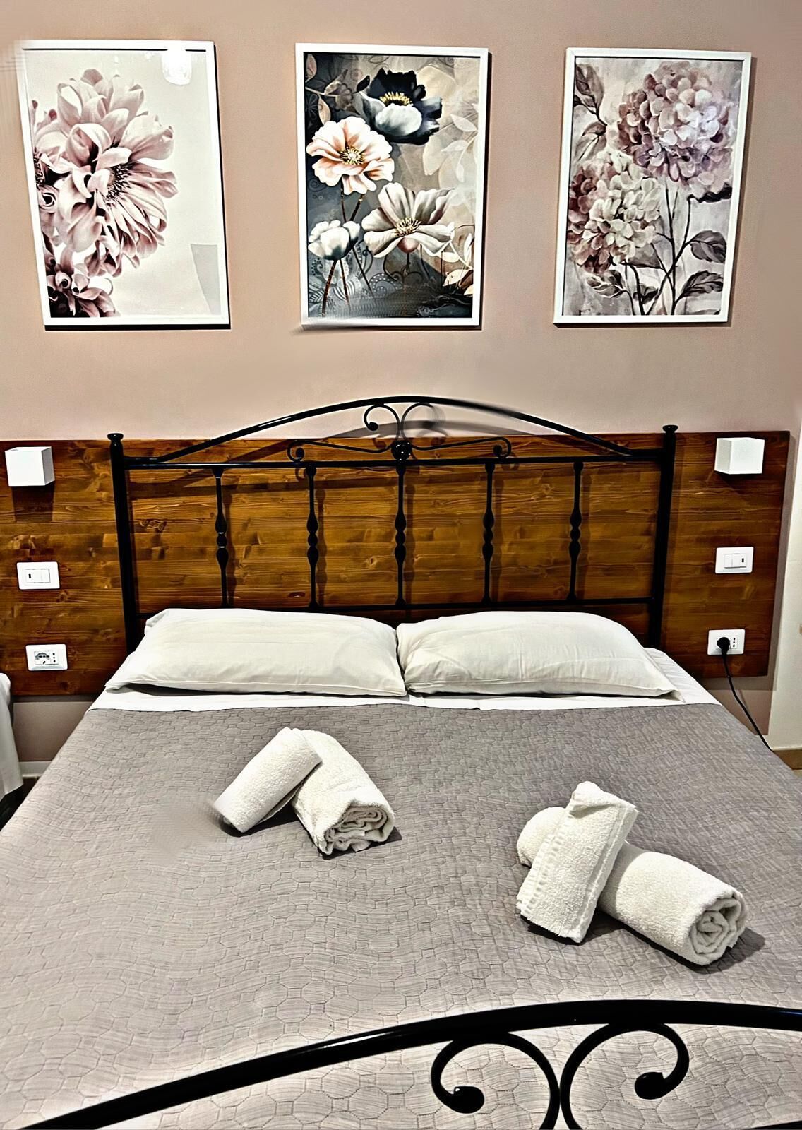 Photo - In the Center by Local Domus