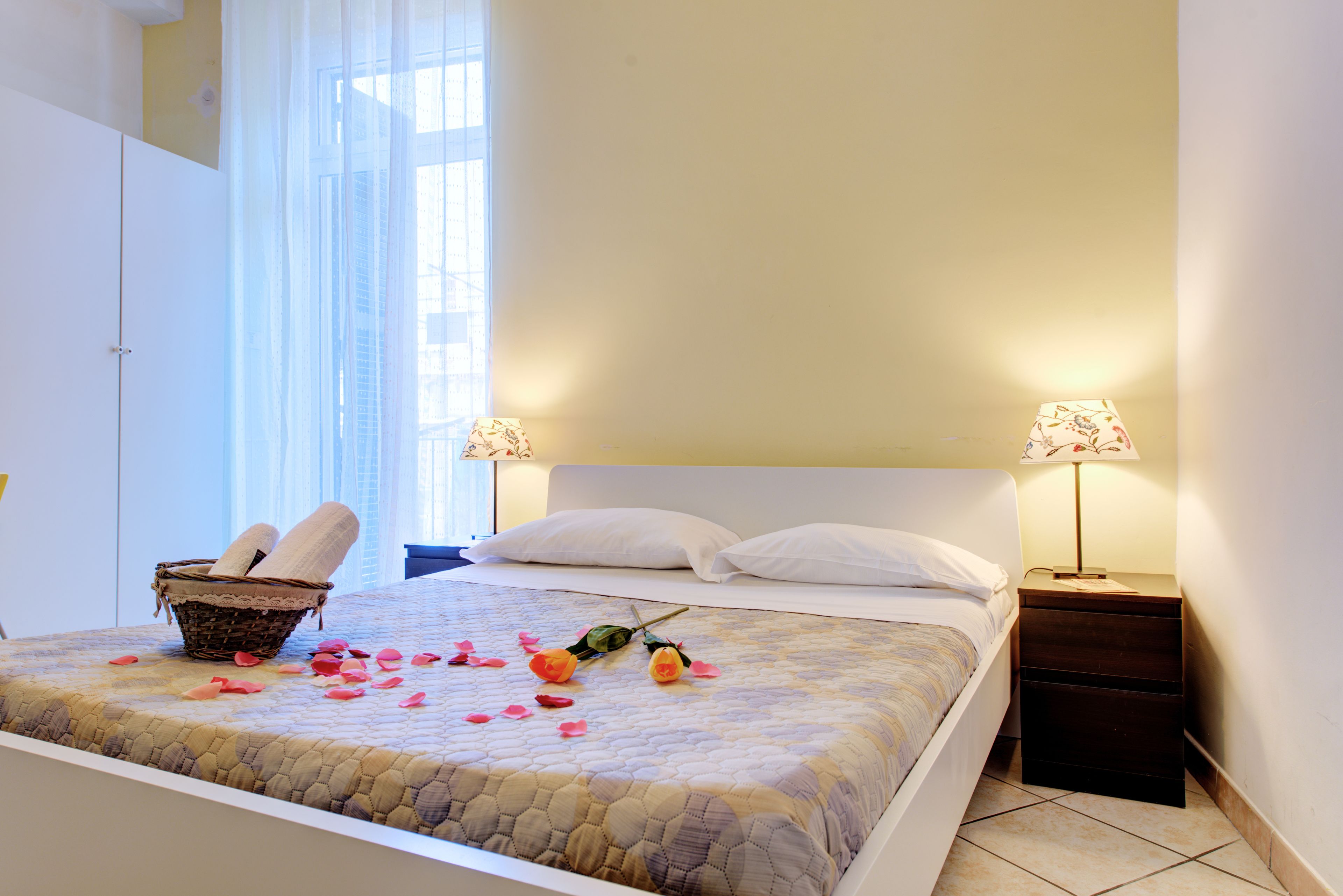 Dundyner, individuelt dekorert, individuelt innredet og lydisolert