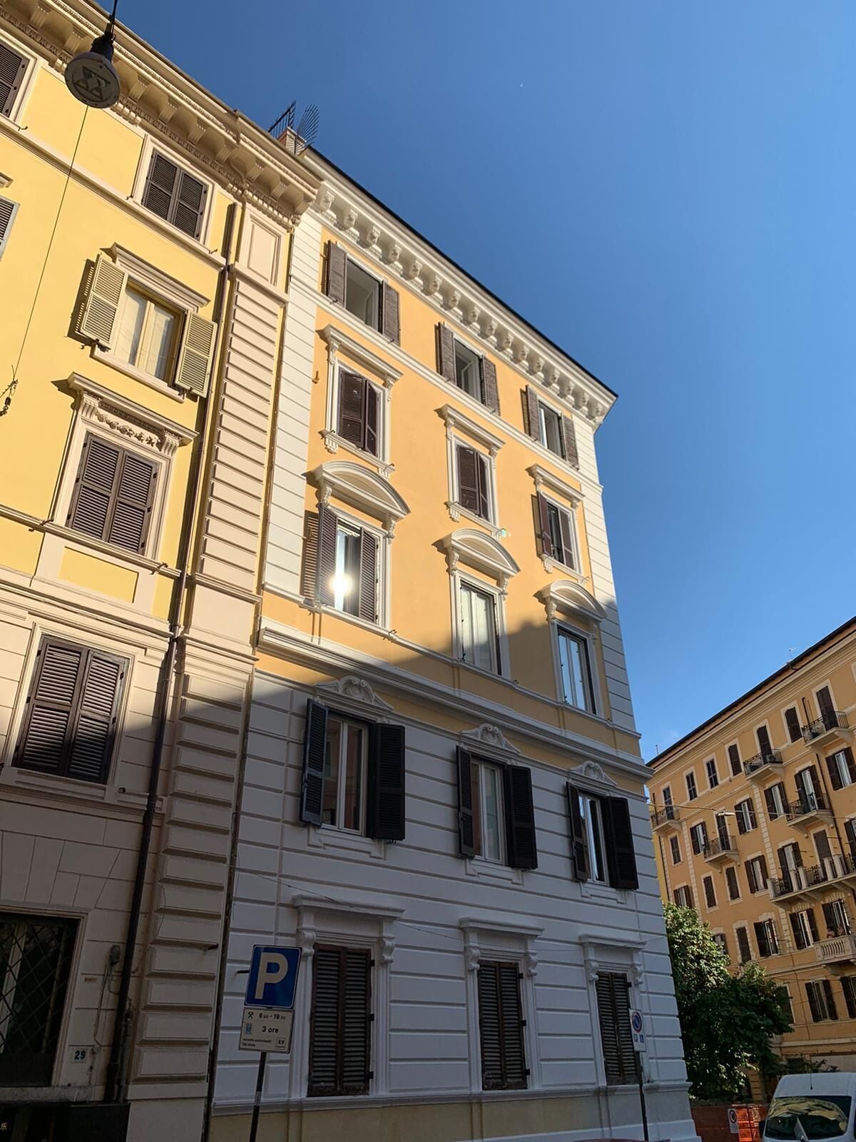 Photo - In the Center by Local Domus